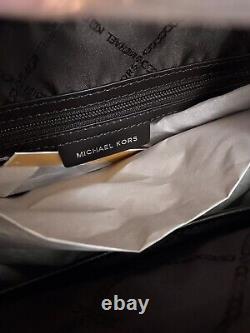 Michael Kors Black Signature Jet Set East West Top Zip Medium Tote Bag