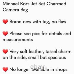 Michael Kors Jet Set Charm Medium Camera Bag In Black