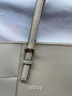 Michael Kors Jet Set Medium Cream Leather Front Pocket Zip Chain Tote Bag Purse