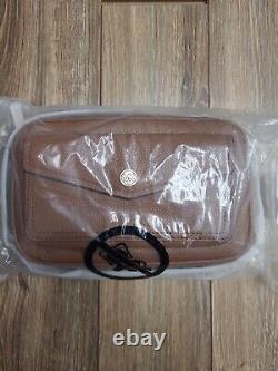 Michael Kors Jet Set Medium Luggage Pocket Camera Crossbody Bag Pebble Leather
