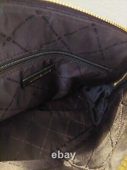 Michael Kors Jet Set Women's Crossbody Medium Black Bag