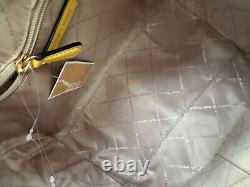 Michael Kors MK Jet Set Travel Medium Duffle Bag Satchel Daffodil Yellow Sand MK